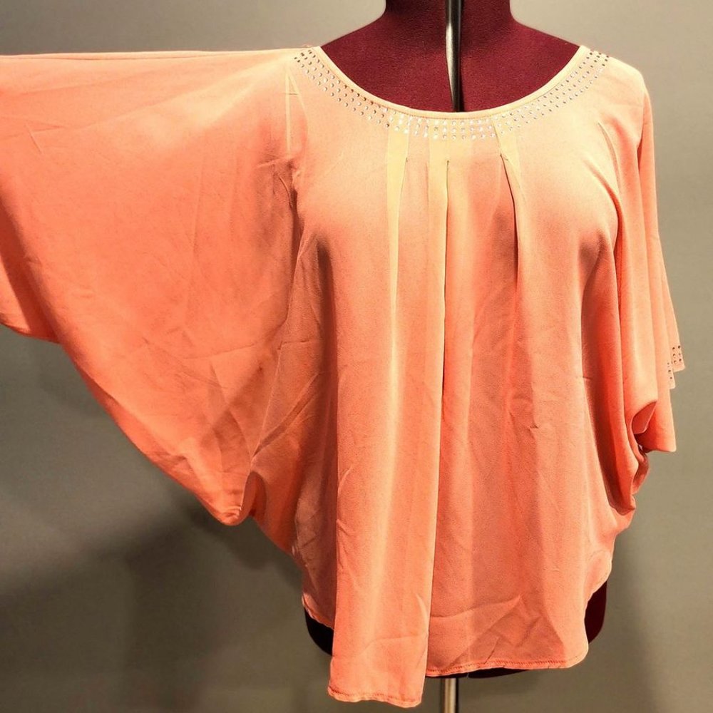 NWT Women's 1X Coral Flowy Top with Beaded Neckline